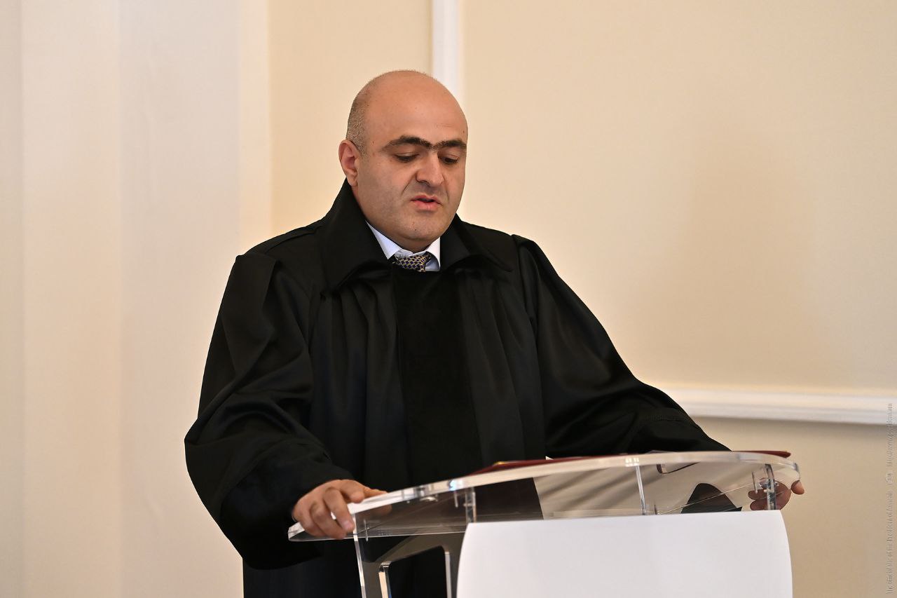 Վազգեն Արթուրի Սմբատյան